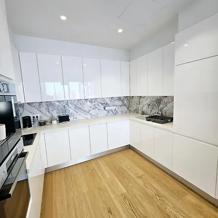 Heritage Paphos, Luxury Duplex With Private Pool *