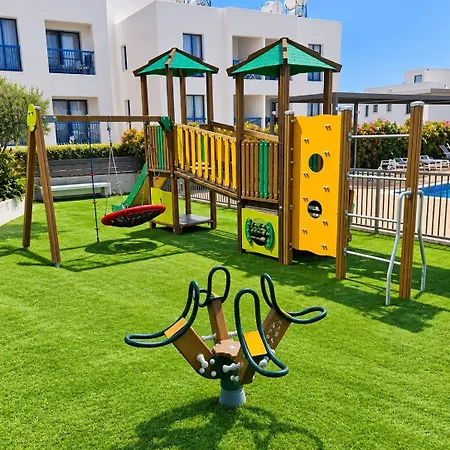 Heritage Paphos, Luxury Duplex With Private Pool Апартаменты Пафос