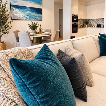 Heritage Paphos, Luxury Duplex With Private Pool Апартаменты Пафос