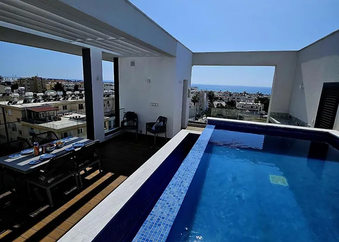 アパート Heritage Paphos, Luxury Duplex With Private Pool *